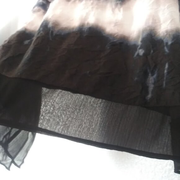 Simply Vera Vera Wang women's size XS black, white, blue , and green blouse - Picture 4 of 15